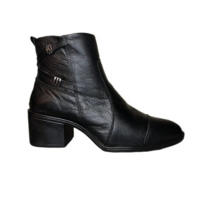 BOTA COURO PRETO ARMAZÉM K