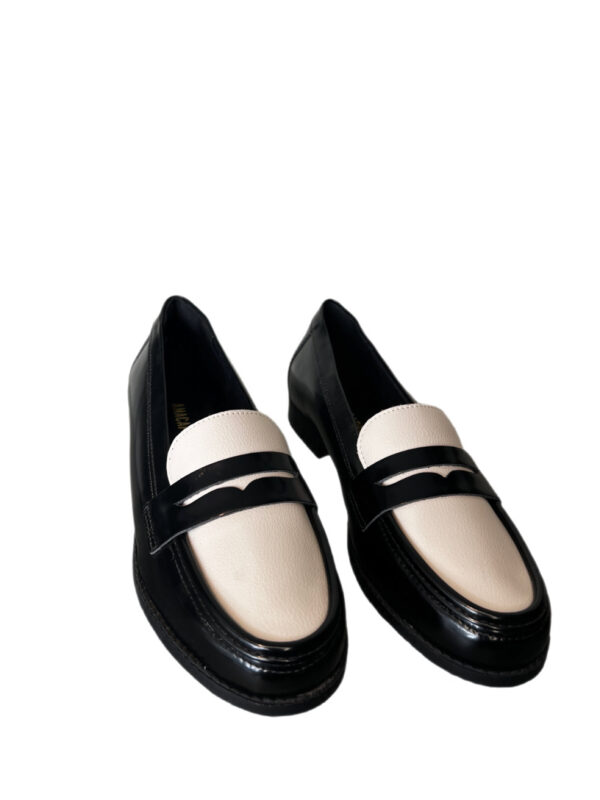 MOCASSIM ANACAPRI PRETO/OFF WHITE - Imagem 2