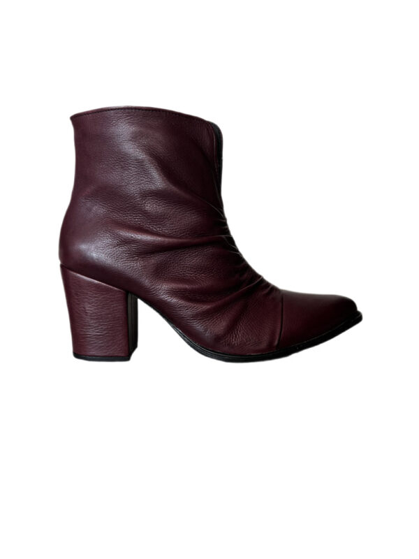 BOTA COURO AÇAÍ ARMAZÉMK