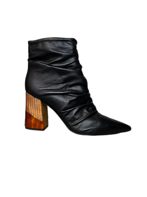 BOTA TABITA COURO PRETO SALTO MADEIRA