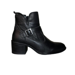 BOTA COURO PRETO ARMAZÉM K